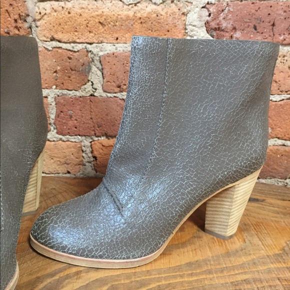 marc jacobs aria status ankle boot